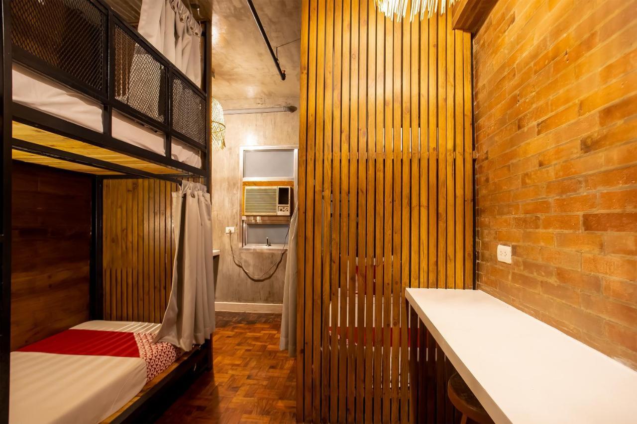 Oyo 821 Connector Hostel Makati City Eksteriør bilde