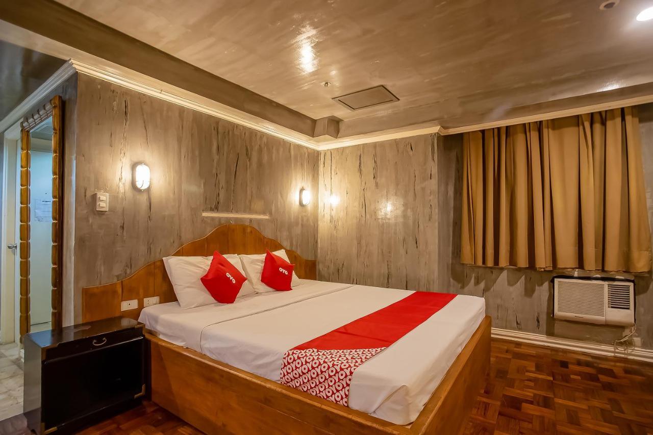 Oyo 821 Connector Hostel Makati City Eksteriør bilde