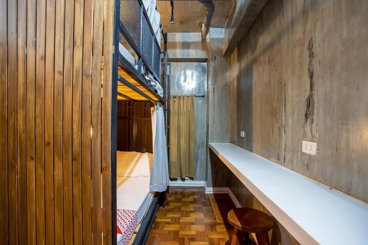 Oyo 821 Connector Hostel Makati City Eksteriør bilde