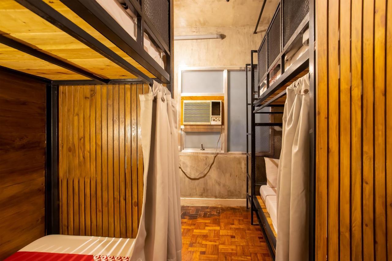 Oyo 821 Connector Hostel Makati City Eksteriør bilde