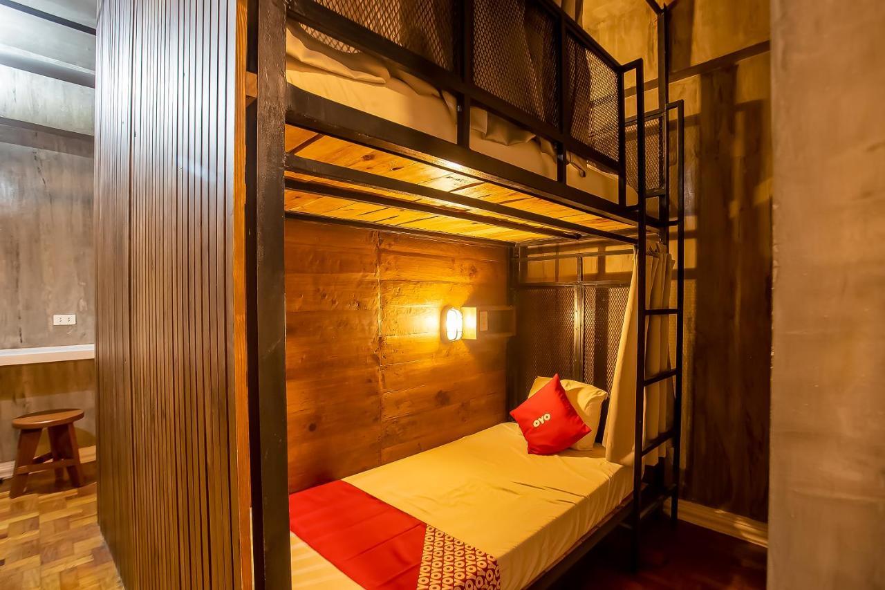 Oyo 821 Connector Hostel Makati City Eksteriør bilde