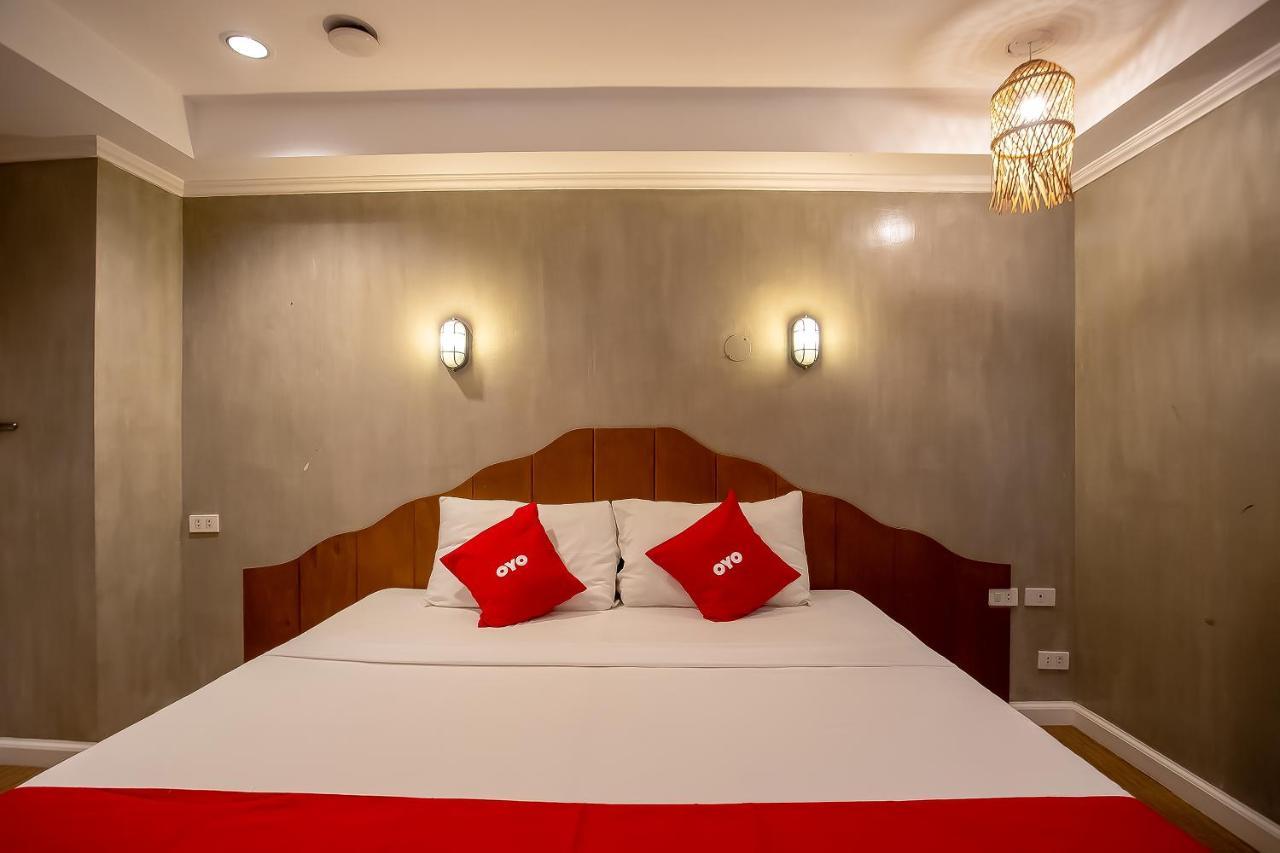 Oyo 821 Connector Hostel Makati City Eksteriør bilde
